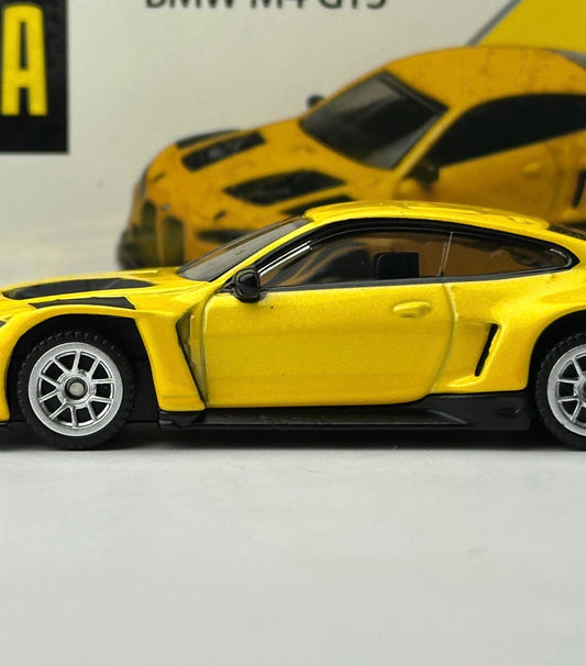 Trudj BMW M4 GT3 Diecast Model Car – Yellow & Black Racing Edition