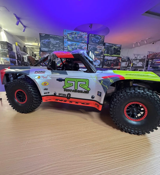 Trudj White, Black & Neon Green RC Off-Road Truck